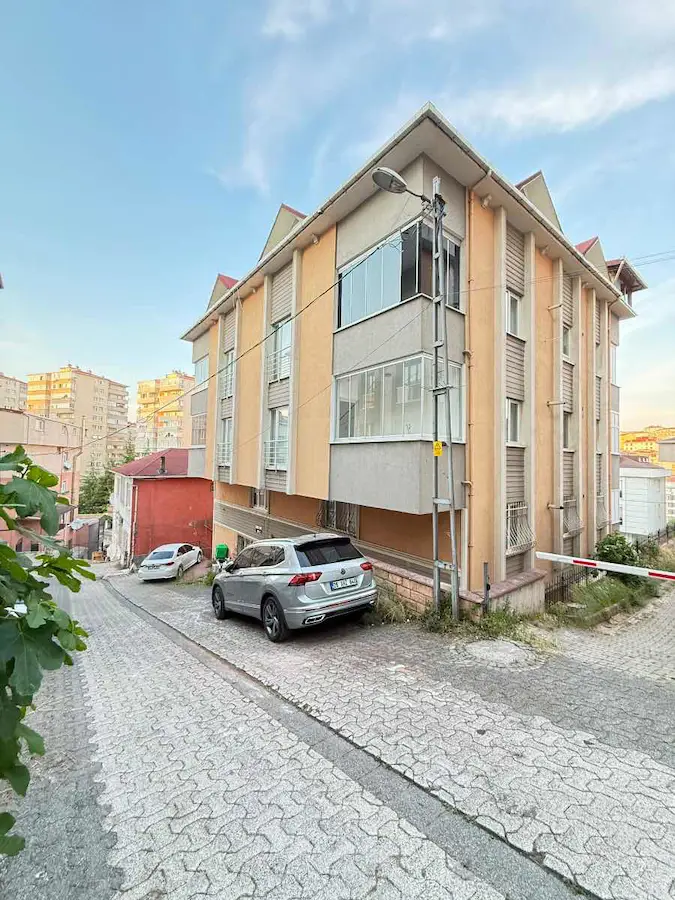ATAŞEHIR,İÇERENKÖY MAH.'DE 3+1 SATILIK DAIRE FIRSATI