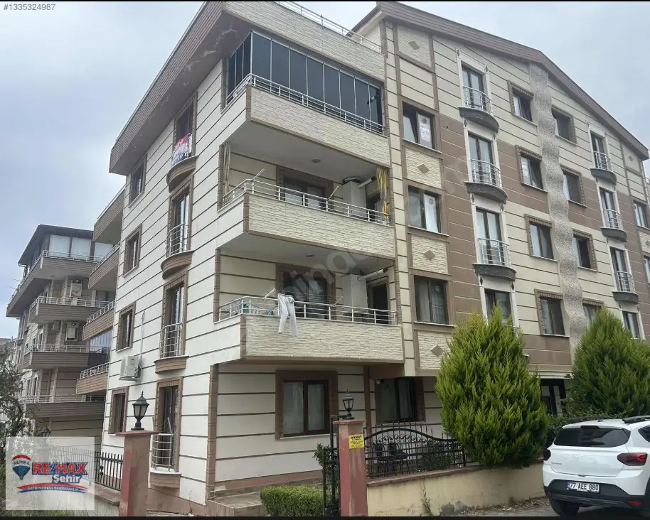 RE/MAX ŞEHİR'DEN ÇINARCIK'DA SATILIK DUBLEKS DAİRE