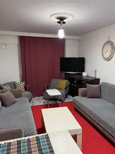 DİKİLİ GAZİPAŞA'DA DENİZE YAKIN 2+1 EŞYALI KİRALIK DAİRE