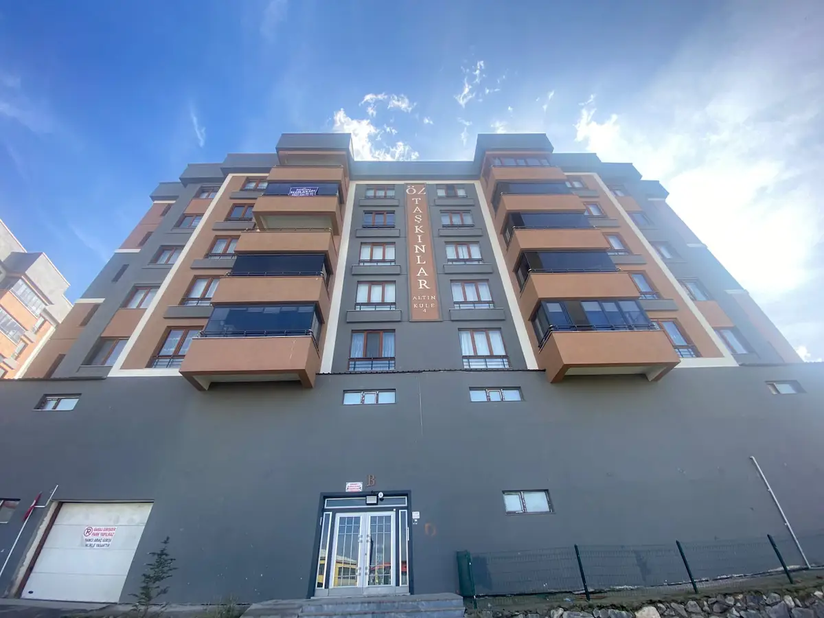 REMAX İLKE'DEN HİLALKENT'TE 4+1 SATILIK DAİRE