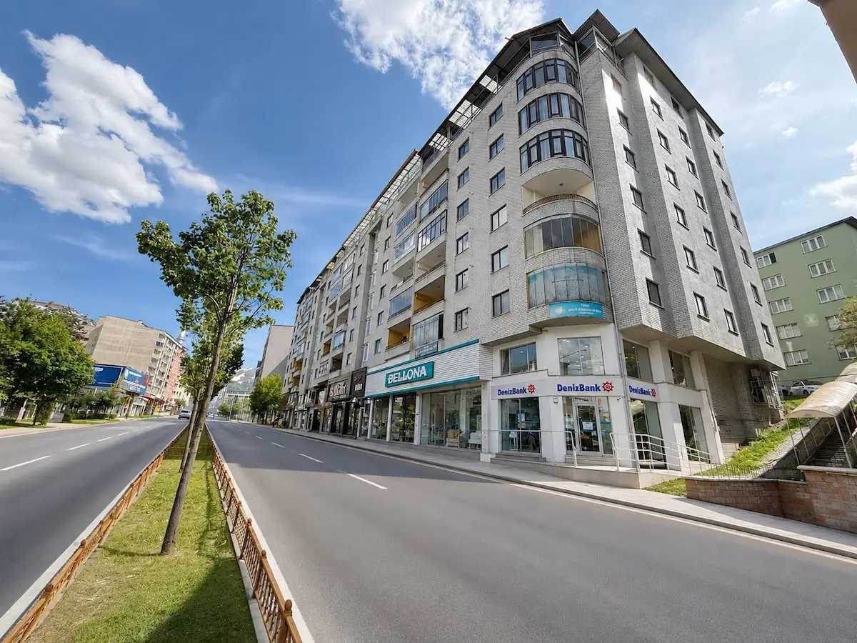 REMAX İLKE'DEN SARAYBOSNADA KURUMSAL KİRACILI SATILIK İŞ YERİ