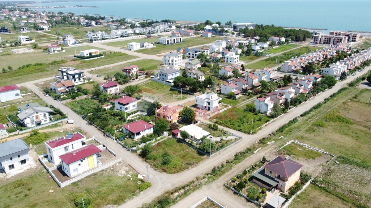 TAFLAN SINIRINDA ERENKÖYDE SAHILDE FIRSAT VILLA ARSASI