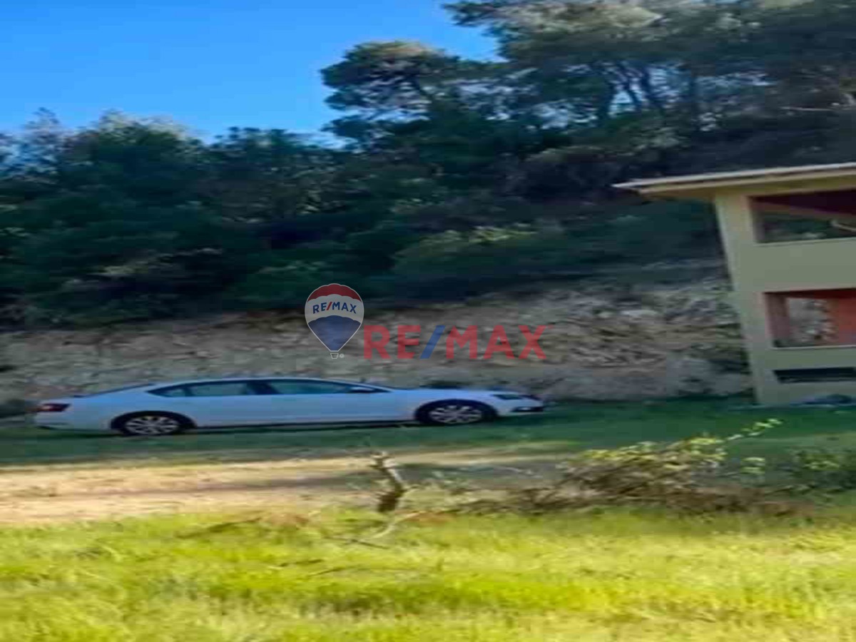 AYVACIK NUSRATLI DA IÇINDE IKI KATLI EV BULUNAN 5509M2 KAZ DAĞLARINDA TEK TAPULU YERİMİZ SATILIK