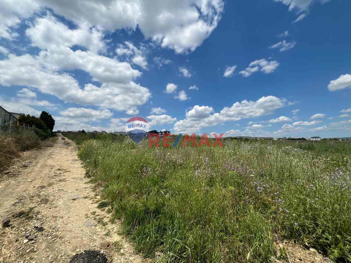 SİLİVRİ SANCAKTEPE'DE VİLLA İMARLI 652M2 SATILIK ARSA