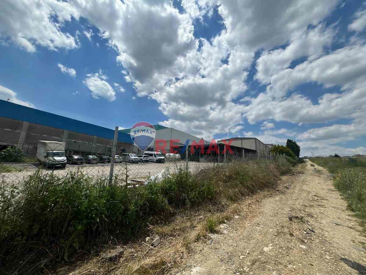 SİLİVRİ SANCAKTEPE'DE VİLLA İMARLI 652M2 SATILIK ARSA