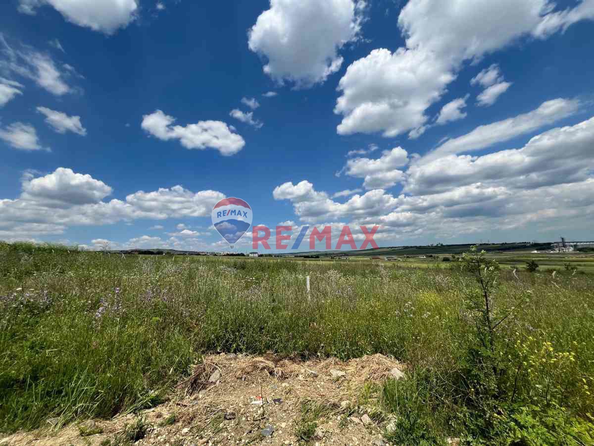 SİLİVRİ SANCAKTEPE'DE VİLLA İMARLI 652M2 SATILIK ARSA