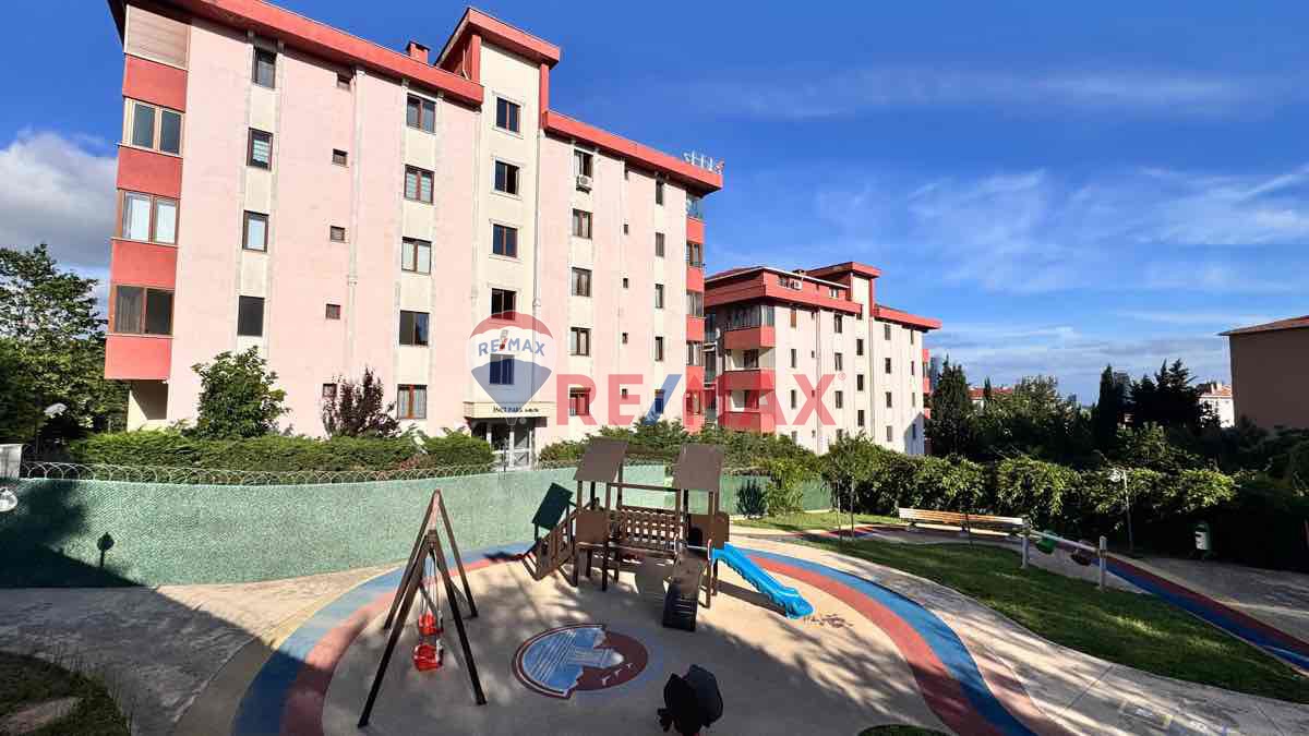 ESENKENT MAHALLESİ İNCİ PARK SİTESİ MERKEZİ KONUM 3+1