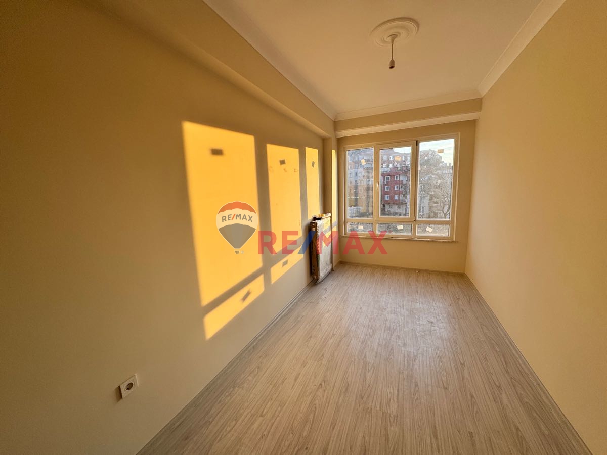 ÇAĞLAYAN’DA KAPALI OTOPARKLI KİRALIK 2+1 SIFIR DAİRE