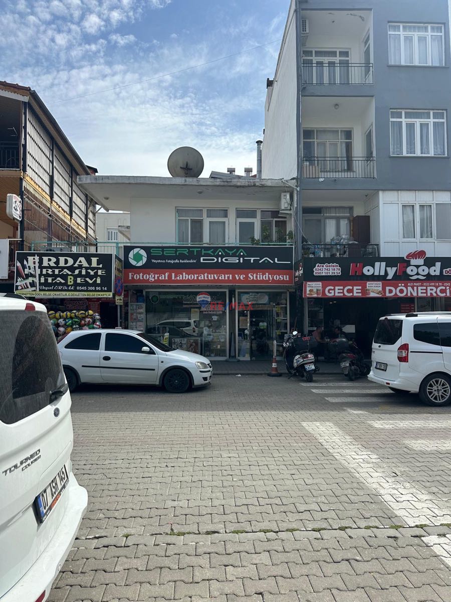 MANAVGAT AŞAĞI HİSARDA KOMPLE SATILIK BİNA