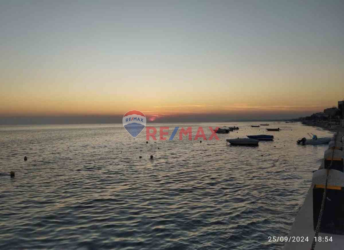 KUMBURGAZ'DA DENİZE 100METRE, D100 KARAYOLUNA 60METRE 200M2 ARSA