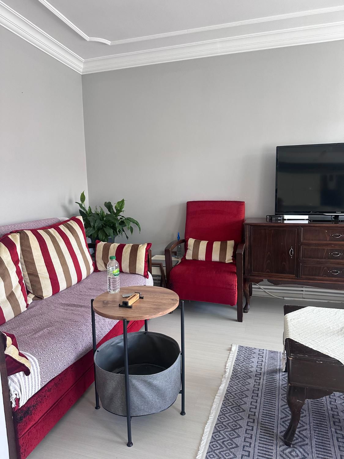 KARŞIYAKA ÇARŞI'DA 2+1 EŞYALI KIRALIK DAIRE