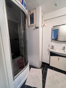 KARŞIYAKA ÇARŞI'DA 2+1 EŞYALI KIRALIK DAIRE