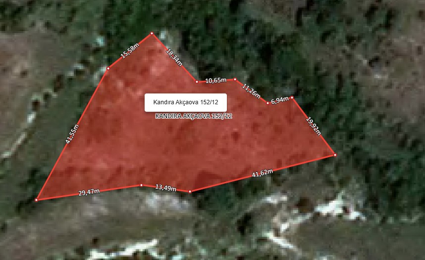 REMAX ÇARŞI'DAN KANDIRA AKÇAOVADA  2009 M2 TARLA