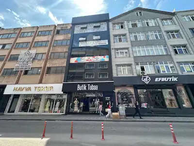 GEBZE HACI HALİL YENİ /ESKİ ÇARŞI KAVŞAĞINDA KİRALIK BÜRO & OFİS