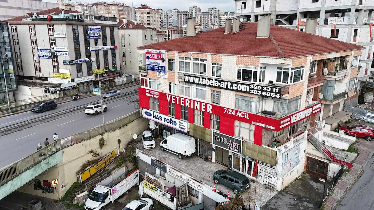 MALTEPE E-5 VE ATATÜRK CD.SINE CEPHE KÖŞE SATILIK KOMPLE BINA