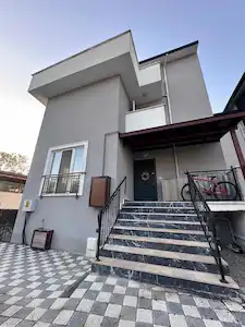KARTEPE ACISUDA SATILIK TRİPLEKS VİLLA