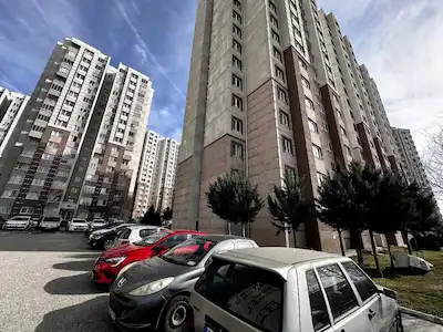 YDA MEHMET AKİF ERSOY'DA SİTE İÇİ KİRALIK 3+1 DAİRE