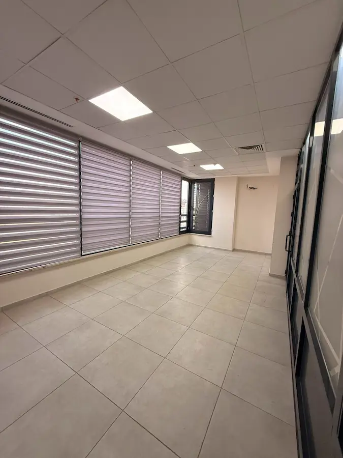 REMAX POINT'TEN ENNTEPE MALL OFFICE C BLOK'TA 56 M2 KİRALIK OFİS