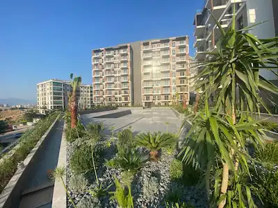 ULUKENT GÜLTEKİN PERA 2 SİTESİNDE SIFIR LÜKS 1+1 KİRALIK DAİRE