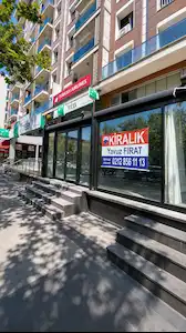 MERKEZİ İŞLEK CADDEDE HER İŞE UYGUN KİRALIK DÜKKAN MAĞAZA