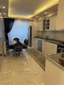 RE/MAX LACİVERT'TEN YILDIZKENT'TE SATILIK 4+1 DAİRE 