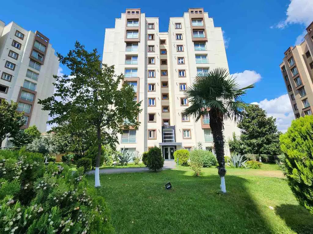 REMAX'TAN KENT PLUS SİTESİNDE SATILIK 1+1 DAİRE