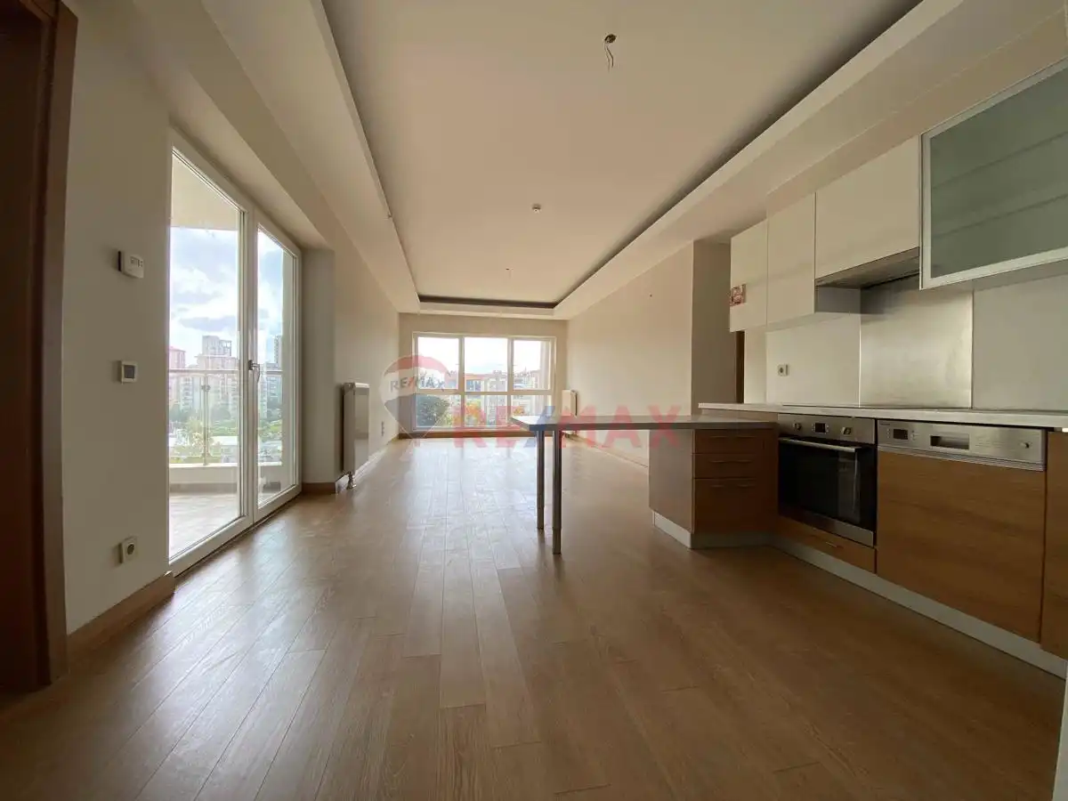Ataşehir Atatürk Mh. Ağaoğlu Mytowerland 3379 Kiralık 110m2 2+1 Daire — fotoğraf 4