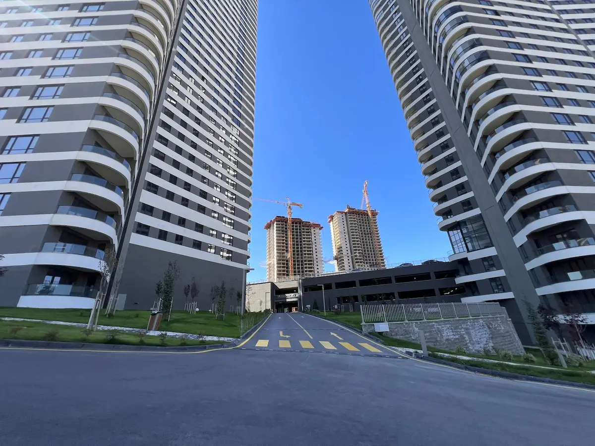 ORAN NATURA VADIDE ŞEHİR MANZARALI KIRALIK SIFIR 4+1 DAİRE