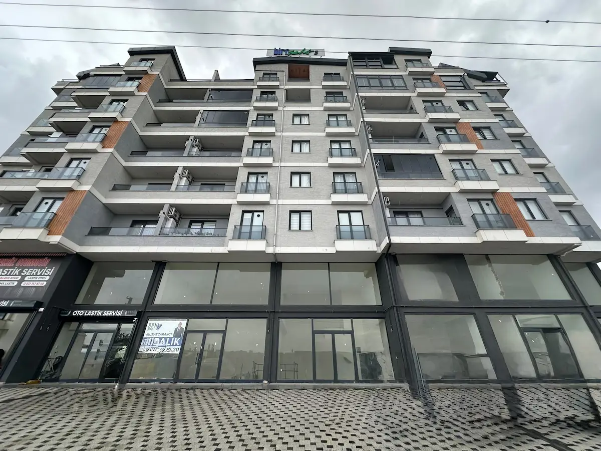 KOCAELİ ÇAYIROVA AKSE MAHALLESİ’NDE
BİRR ŞEHİR 3. ETAP SİTESİNDE SATILIK 2+1 DAİRE