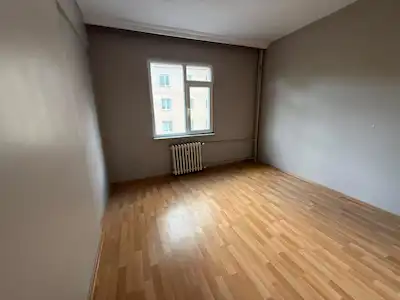 KADIKÖY 19 MAYIS’TA BOŞ 3+1 | BALKONLU, DOĞALGAZ KOMBİLİ, KREDİYE UYGUN