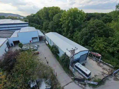 REMAX HÜR'DEN ARİFİYE SANAYİ BÖLGESİNDE 415 M² KAPALI ALANLI KİRALIK DEPO