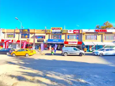 ÖZMEN ÇARŞISINDA KİRALIK TEK BOŞ DÜKKAN - CEPHE KULLANIMLI
