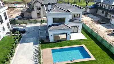 KASABANIN ŞERİFİ ÇEKMEKÖY ÖMERLİ ADA ÖMERLİ HAVUZLU MÜSTAKİL VİLLA