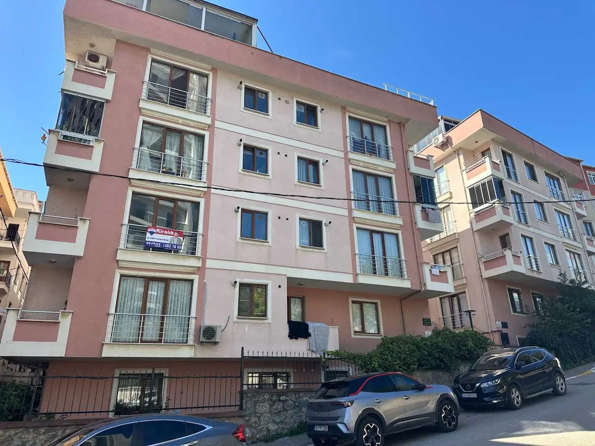 PENDİK KAYNARCA MAHALLESİ MERKEZİ KONUM 3+1 KİRALIK DAİRE