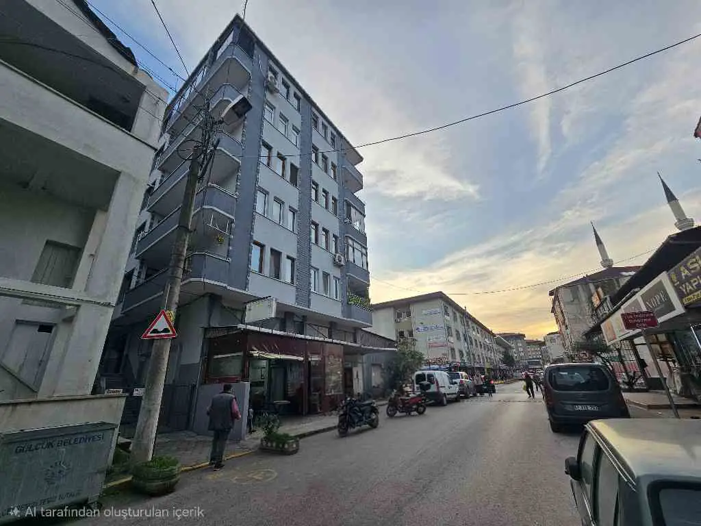 GÖLCÜK MERKEZ KREDİ/EMİN FİNANSA UYGUN ASANSÖRLÜ 3+1 SATILIK DAİRE