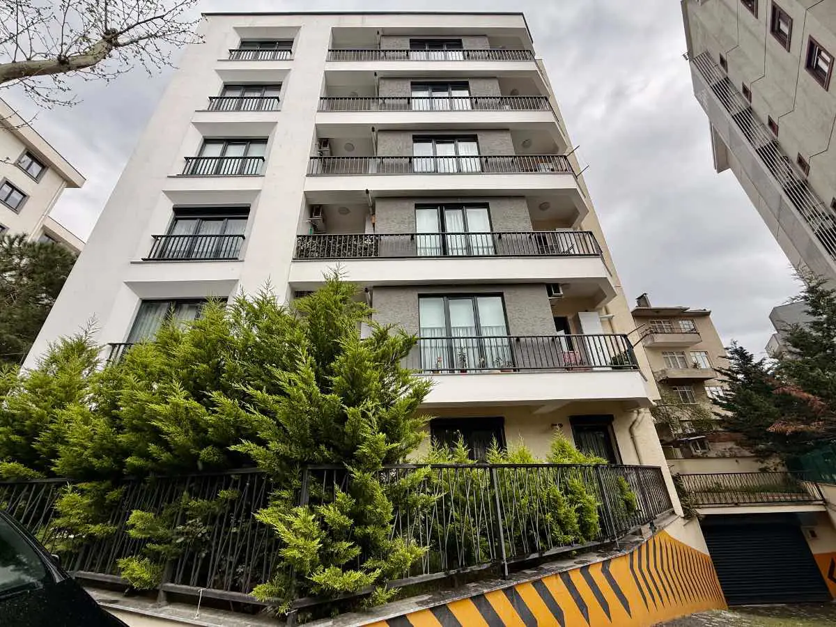PENDİK MERKEZ DE BAHÇE KULLANIMLI BALKONLU KİRALIK 2+1 DAİRE