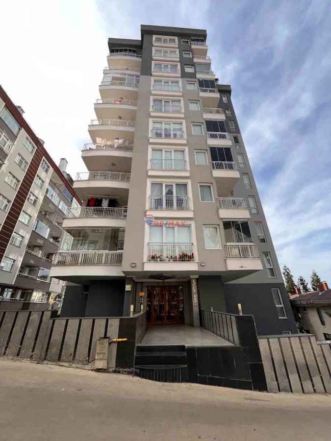 RE/MAX ORİON'DAN ÇARŞI MAHALLESİNDE SATILIK 3+1  DAİRE