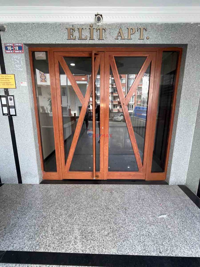 RE/MAX ORİON'DAN ÇARŞI MAHALLESİNDE SATILIK 3+1  DAİRE