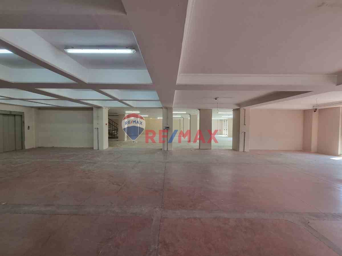 BÜYÜKÇEKMECE E-5 2.PARSEL 5500M² SATILIK MÜSTAKİL BİNA