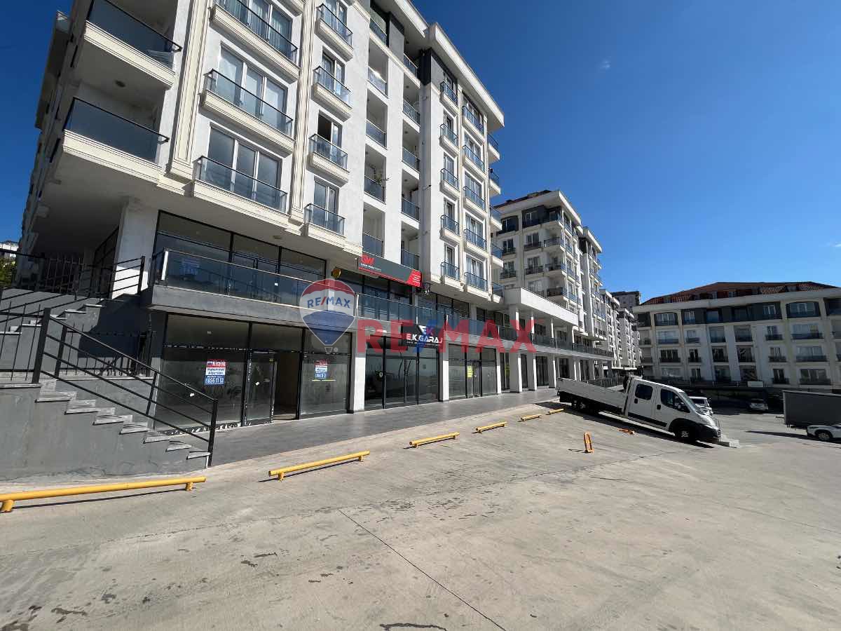 4 YOL AĞZI VE CADDE CEPHE KIRALIK 185M2 DÜZ AYAK DÜKKAN&MAĞAZA