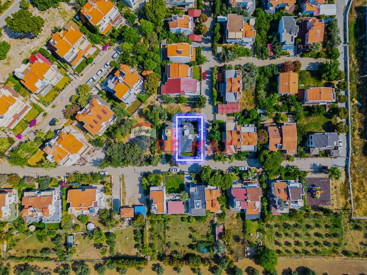 URLA ŞIRINKENT MAHALLESINDE MÜSTAKIL FULL EŞYALI KIRALIK VILLA