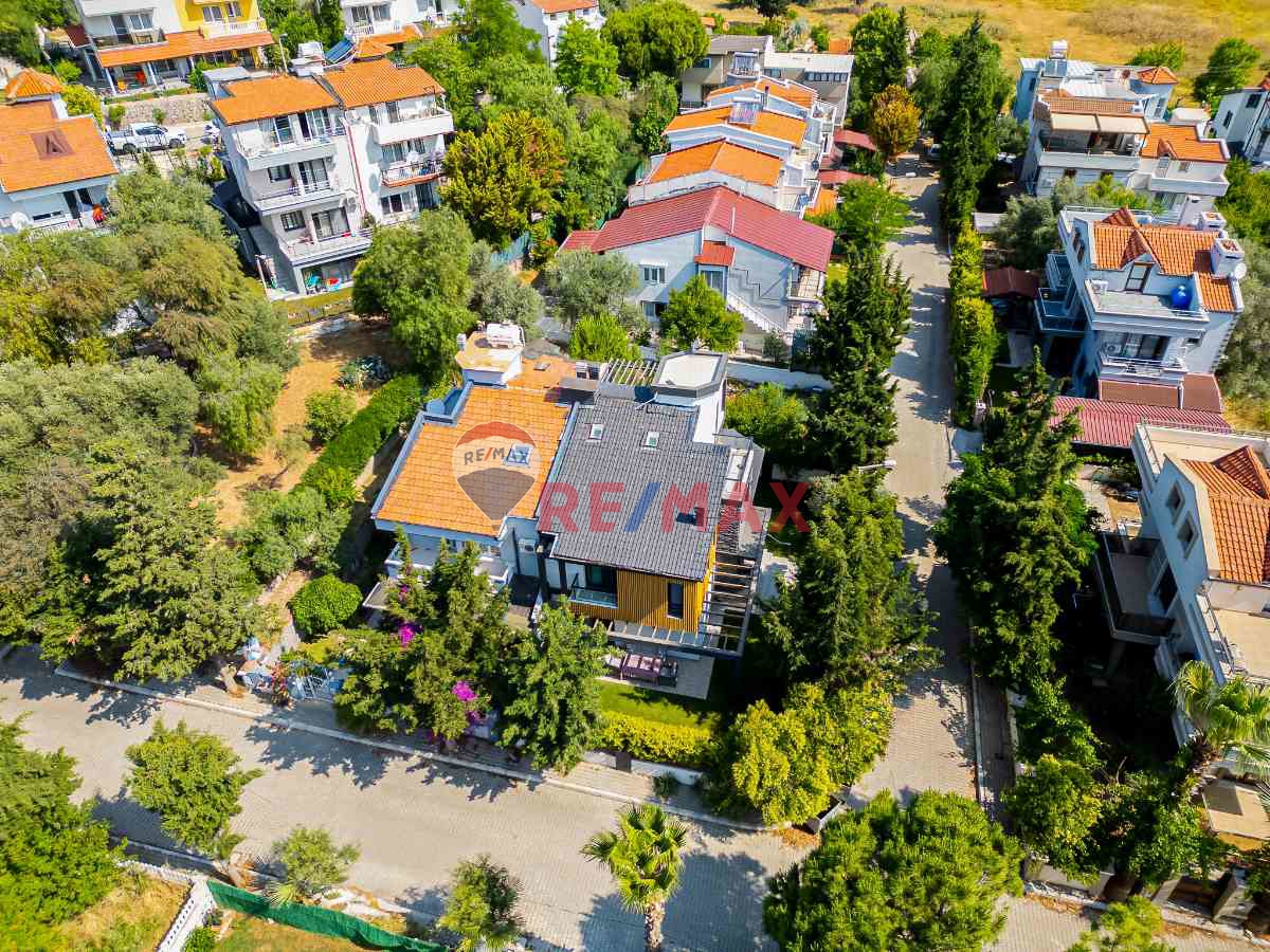 URLA ŞIRINKENT MAHALLESINDE MÜSTAKIL FULL EŞYALI KIRALIK VILLA