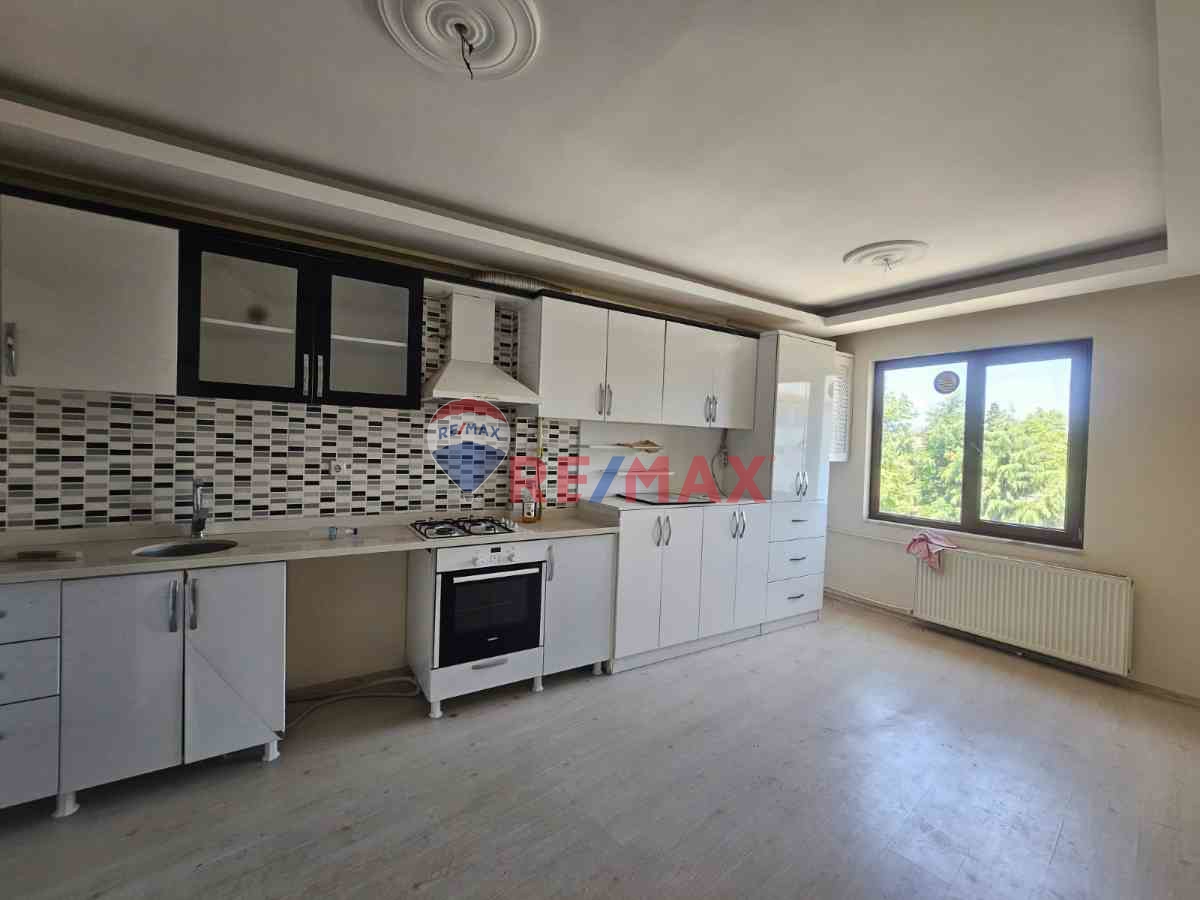 REMAX ŞEHİR 2' DEN GOP' DA SATILIK DUBLEX DAİRE