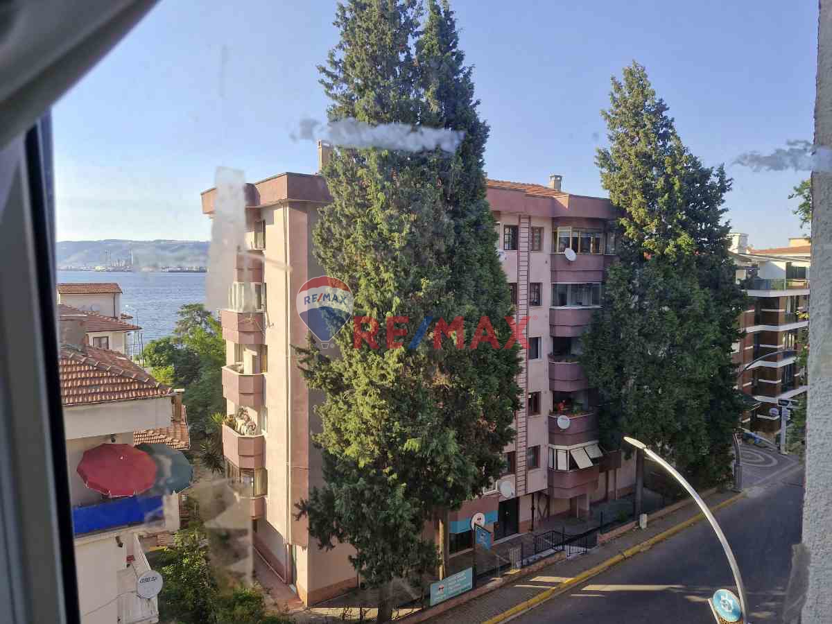 REMAX NATURAL'DEN YALI MAH. 2+1 SATILIK DAIRE