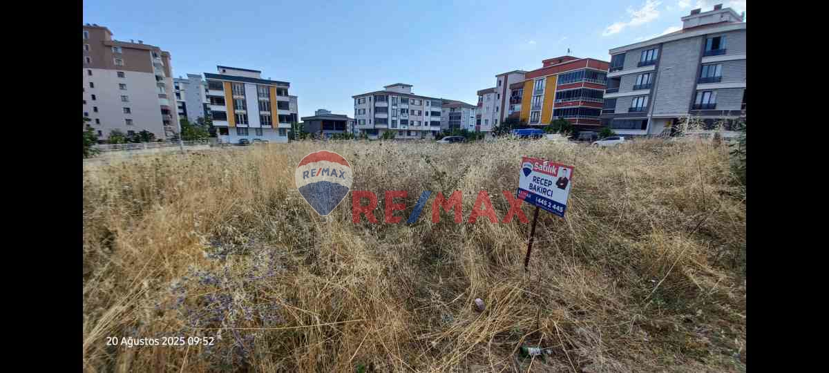 KALKANCA SÜPER KONUMDA SATILIK ARSA