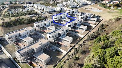 REMAX BEYAZ BADEMLİ’DE EŞSİZ MİMARİLİ YENİ NESİL VİLLA | 40 M² HAVUZ + 616 M² ÖZEL BAHÇE