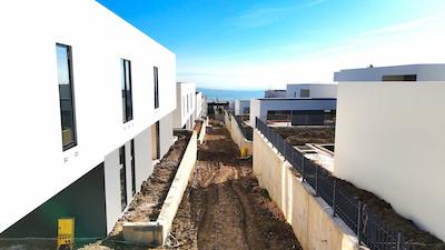 REMAX BEYAZ BADEMLİ’DE EŞSİZ MİMARİLİ YENİ NESİL VİLLA | 40 M² HAVUZ + 616 M² ÖZEL BAHÇE