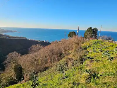 GIRESUN GÖRELE YALIKÖY'DE DENIZ MANZARALI SATILIK TARLA