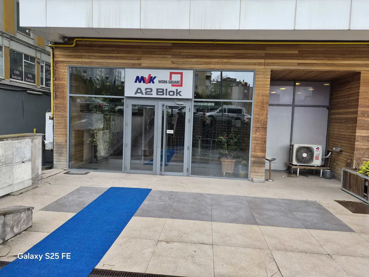 MVK WORK SQUARE LENS KARŞISI TEKNO PARK YAKINI KİRALIK 1+1 OFİS