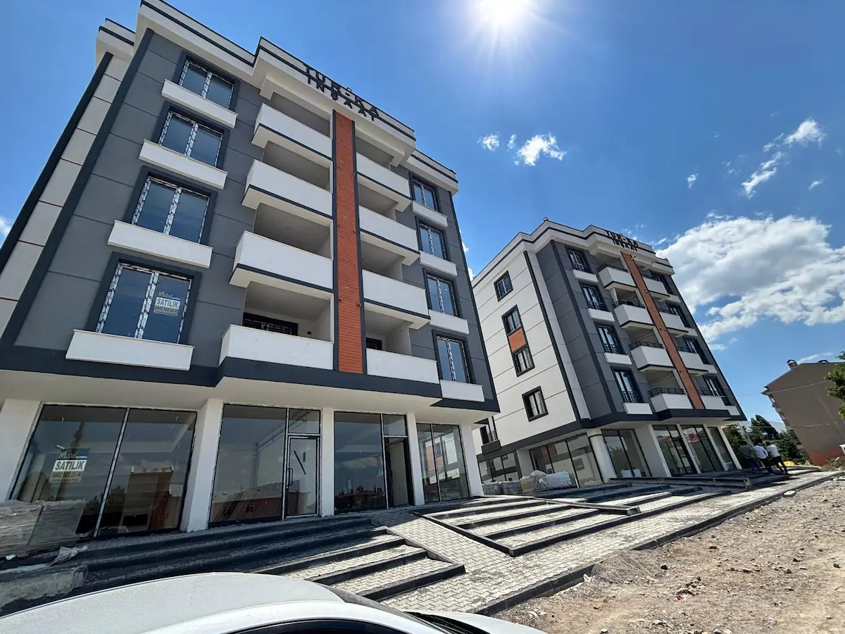 REMAX ARTIS'DEN A.GAZI'DE SATILIK SIFIR 3+1 DAIRE